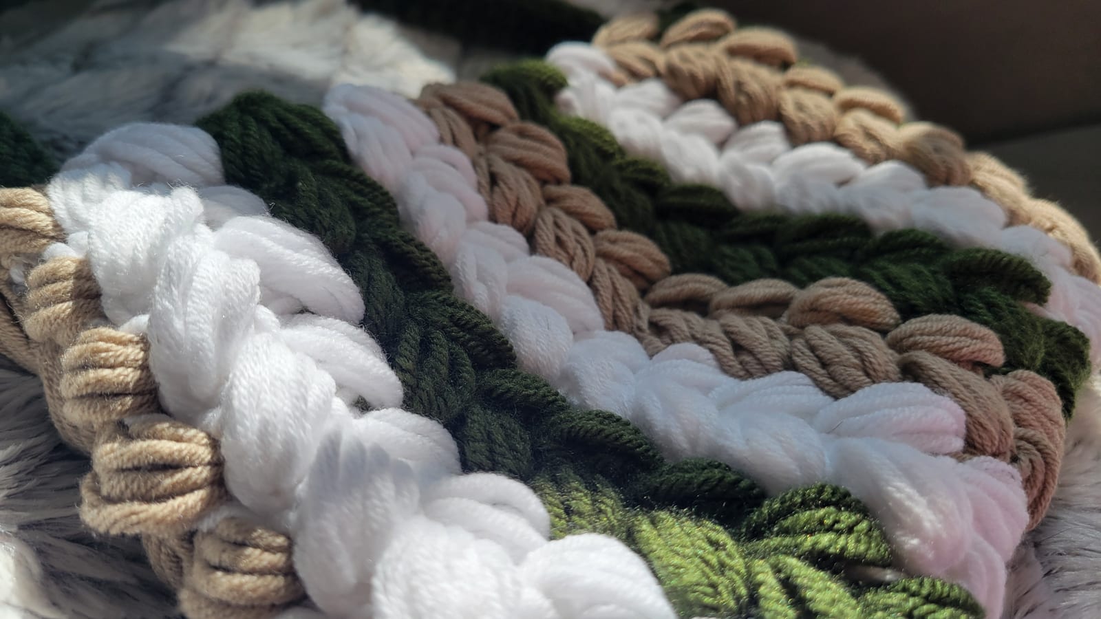 Artisan hands knitting